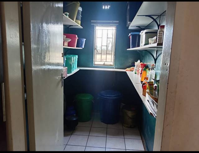 4 BEDROOM HOUSE TO LET IN MULLERSTUINE